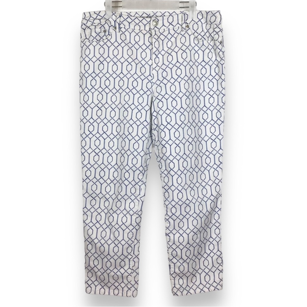 CHICO'S So Slimming Girlfriend Crop Blue/White Lattice Print Jeans size L